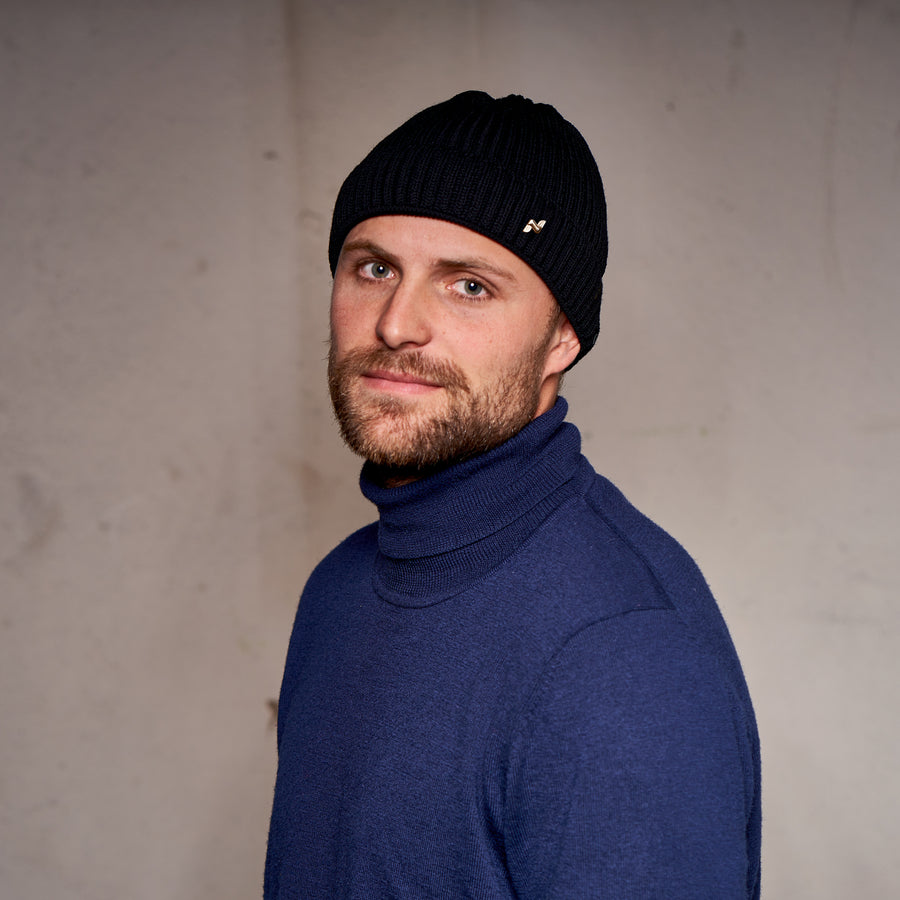 Merino Strickmütze in schwarz