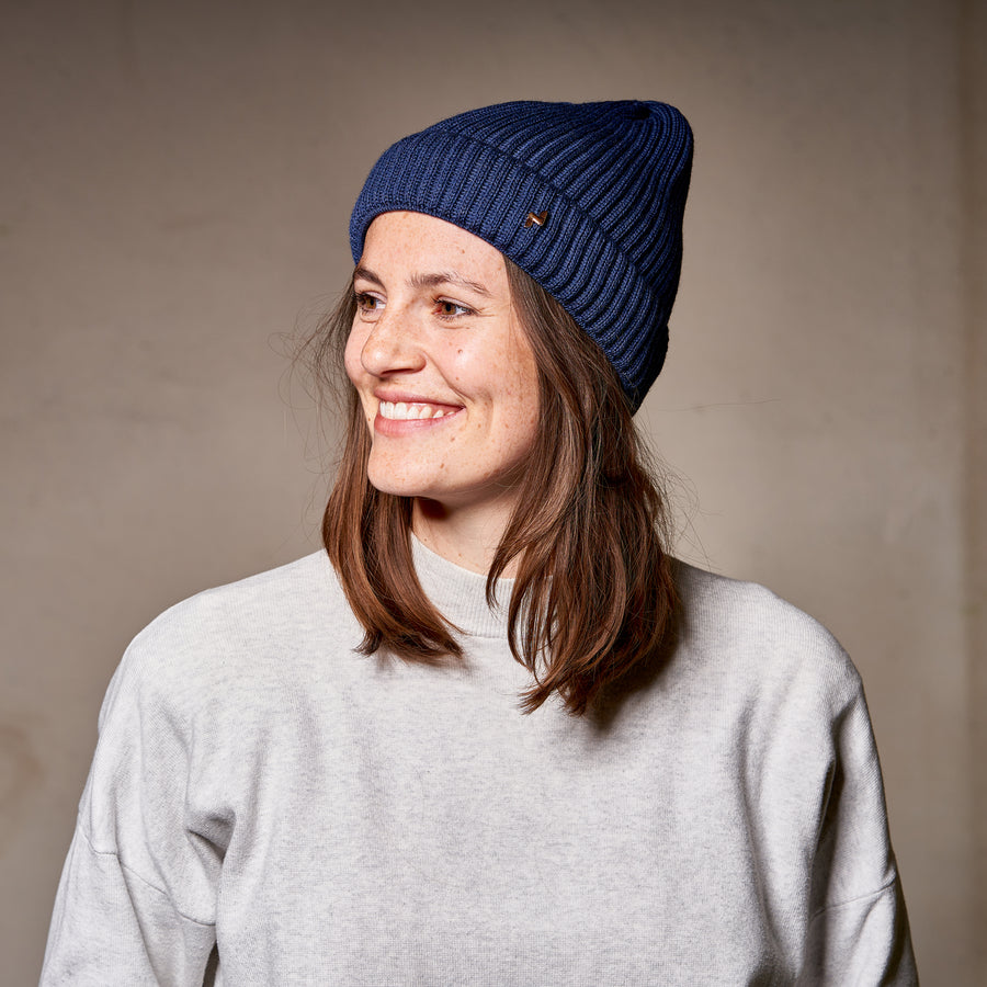Merino Strickmütze in jeansblau